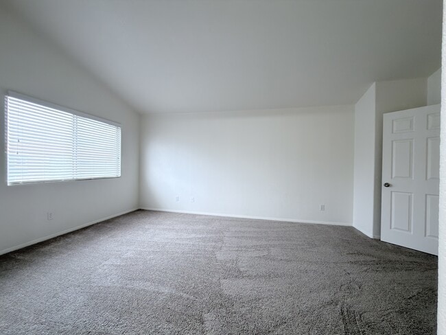 Building Photo - 8232 Fame Ave