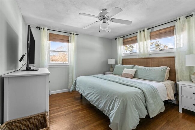 Building Photo - 60 Knollwood Cir