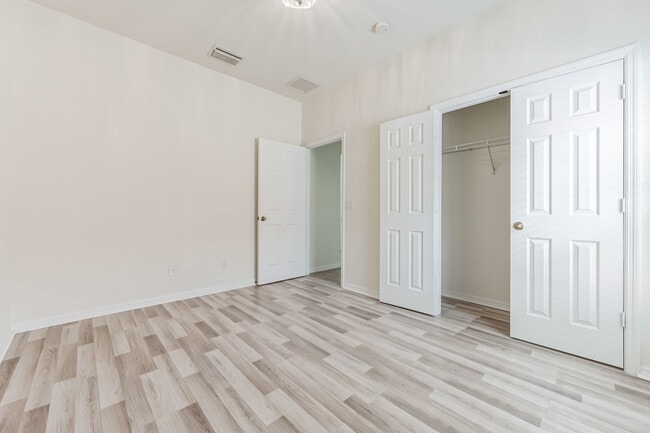 Building Photo - 8190 Silver Birch Way