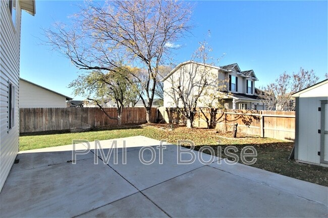 Building Photo - 6480 E Shellbrook Dr