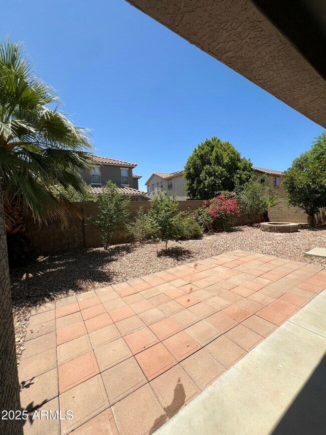 Building Photo - 14711 W Riviera Dr
