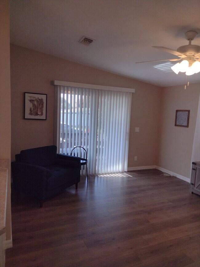 Building Photo - Remodeled Home in the Villages-Move in Ready