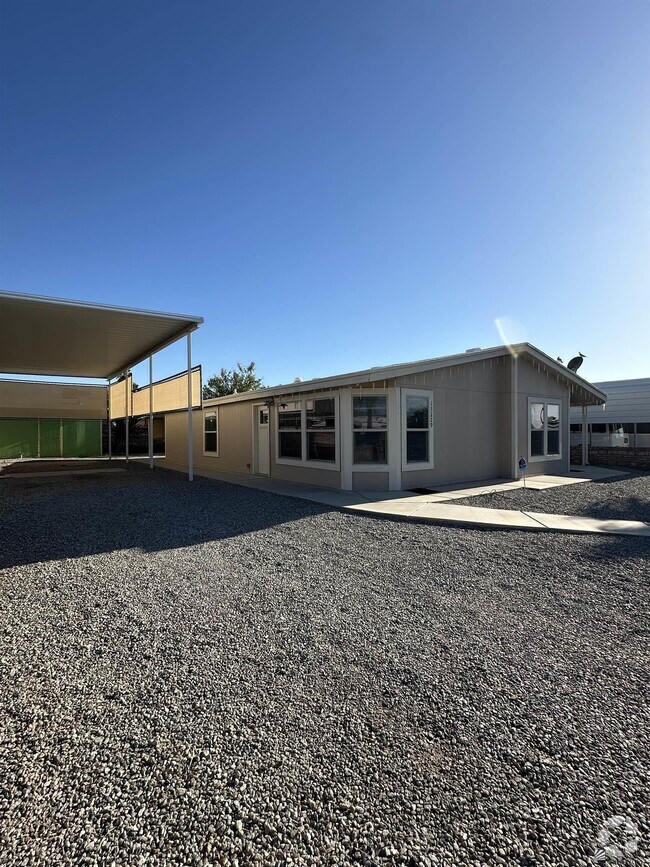 Building Photo - 13229 E 48th Dr