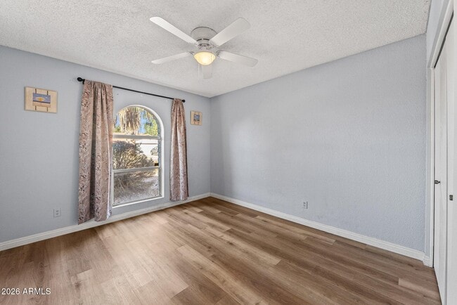 Building Photo - 5203 W Laurie Ln