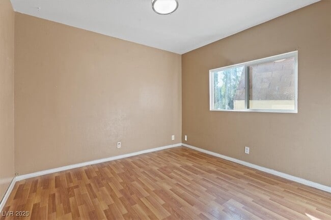 Building Photo - 4602 Inland Ct