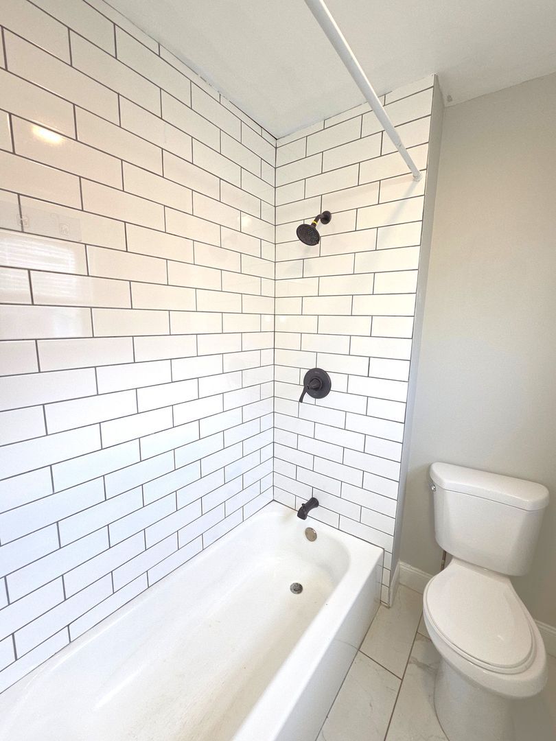 Building Photo - 5 Emanuel St