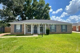 Building Photo - Stunning Semmes Home **COMING SOON!**