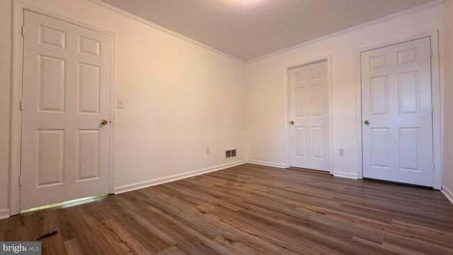 Building Photo - 392 Lafferty Ln