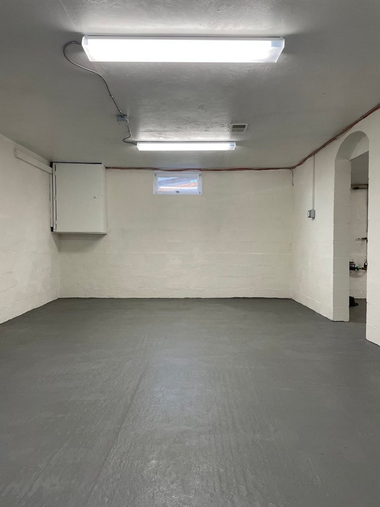 Basement Room - 171 Bessemer St