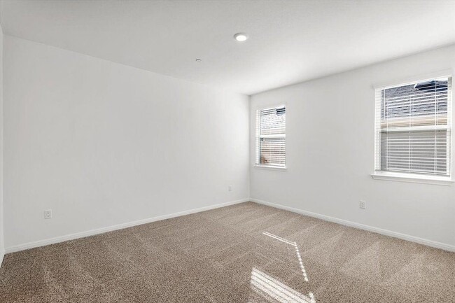 Building Photo - 2517 Violet Theo Ln