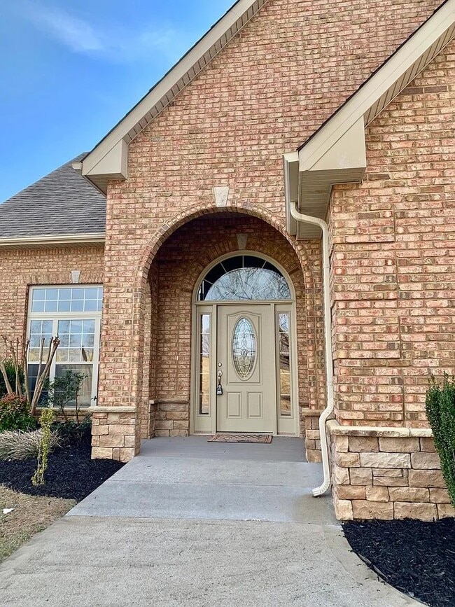Primary Photo - Charming All-Brick Home with In-Ground Poo...