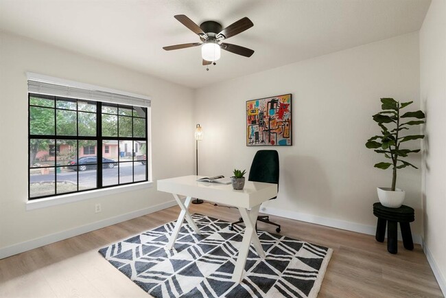 Building Photo - 5313 Wellington Dr