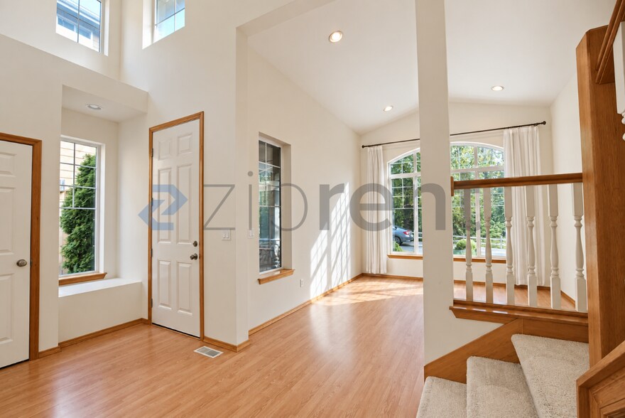 Building Photo - Unit N/A