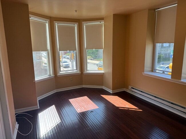Building Photo - 1547 N 54th St