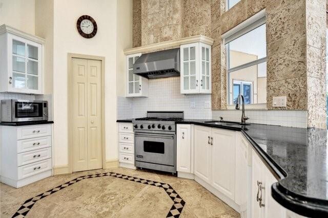 Building Photo - 6419 NW 99th Dr