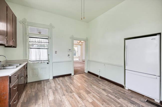 Building Photo - STORYBOOK CHARM IN THE HEART OF DOWNTOWN PERRIS!