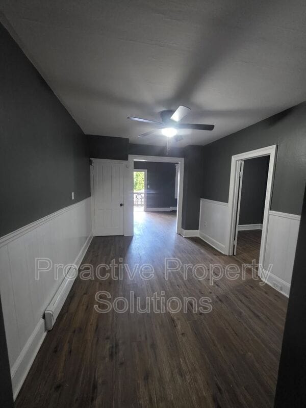 Building Photo - 532 Alder St