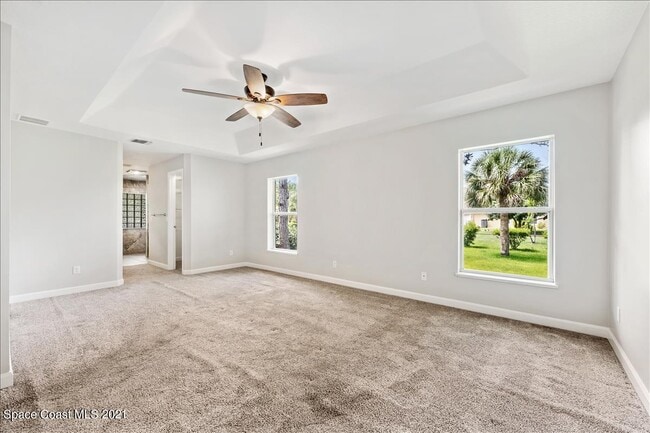 Building Photo - 5867 Treasure Ln