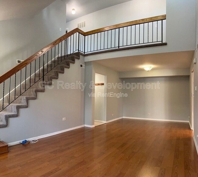 Building Photo - 45 White Pine Dr