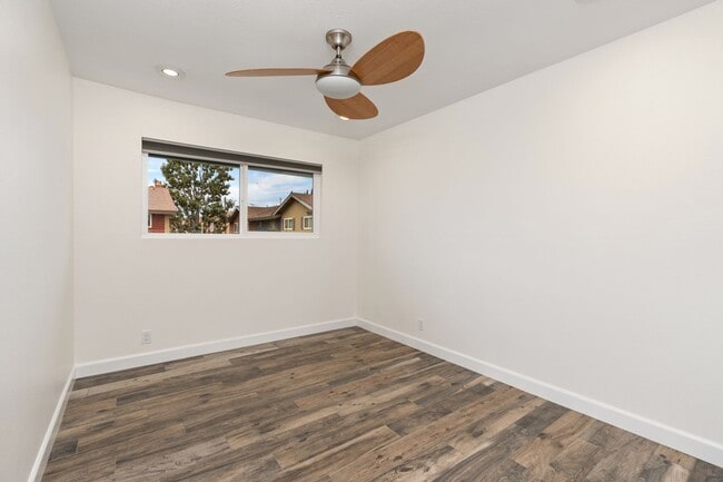 Building Photo - updated and unique 3 bedroom