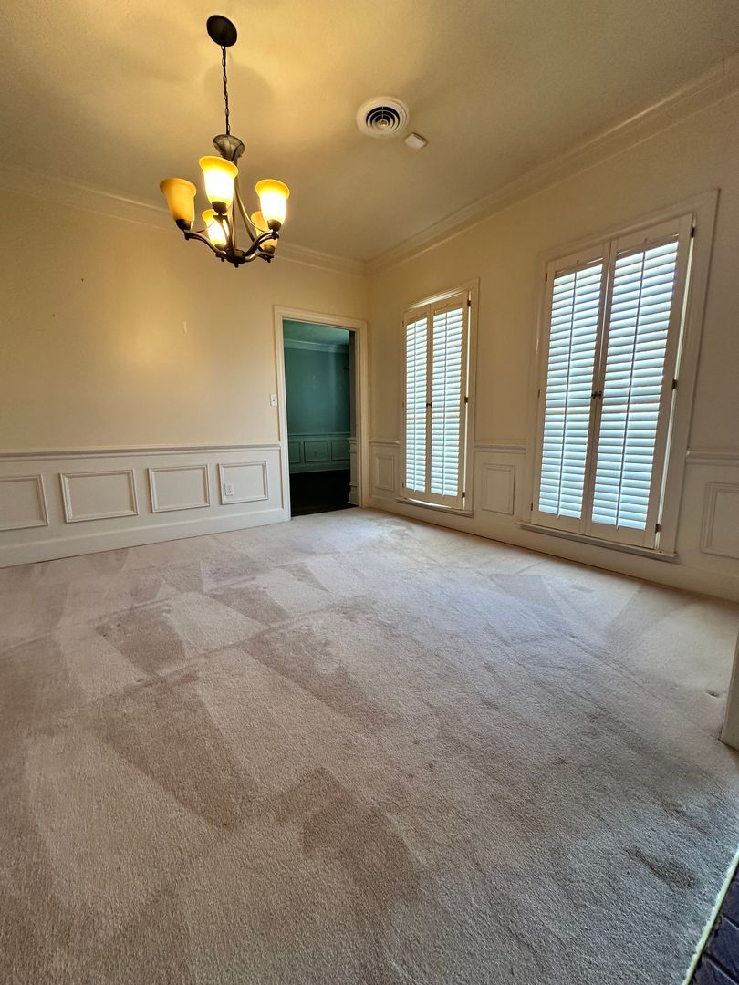 Building Photo - 117 Rolling Creek Dr