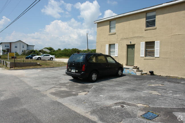 Primary Photo - Surfside Apartments