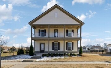 Building Photo - Westlawn Blvd