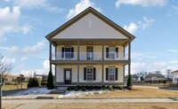 Building Photo - Westlawn Blvd
