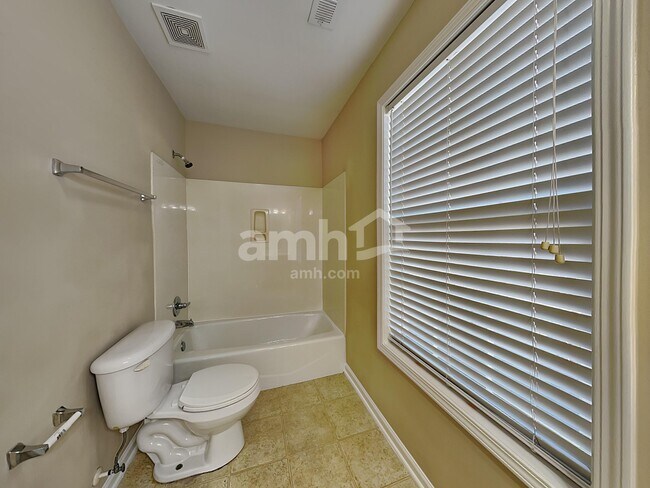 Building Photo - 3910 Pepperbush Dr