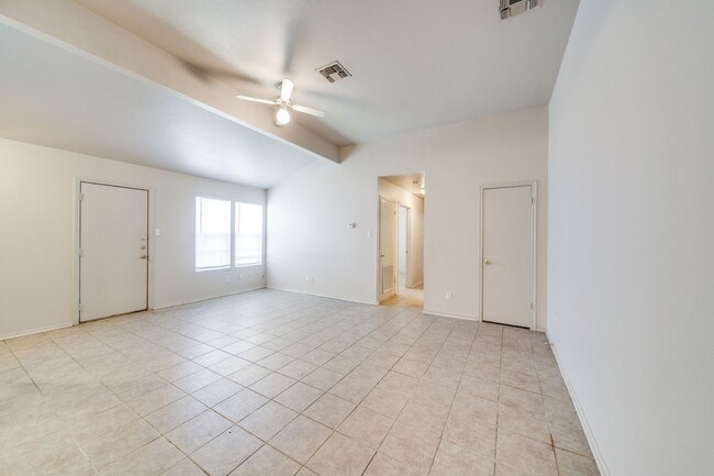 Building Photo - 12216 Maverick Bluff St
