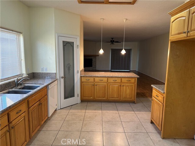 Building Photo - 26977 Silver Lakes Pkwy