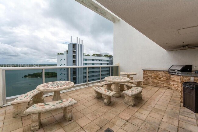 Building Photo - 7929 West Dr