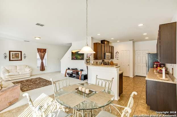 Building Photo - 3707 Villa Rey
