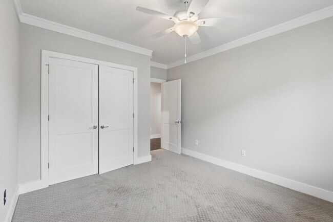 Building Photo - 2974 Hermance Dr NE