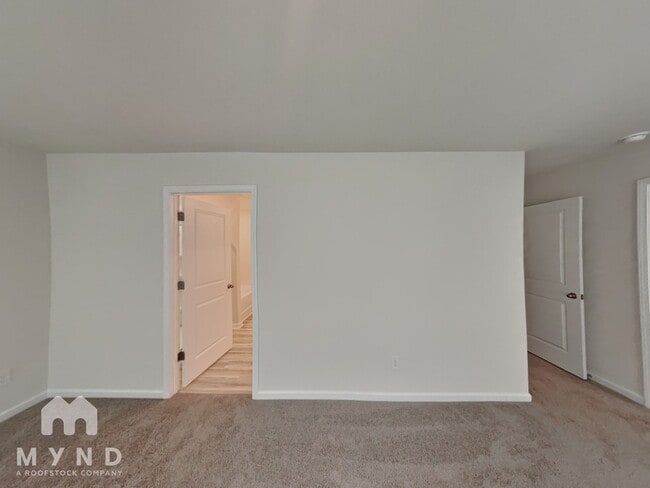 Building Photo - 553 Zermatt Ct
