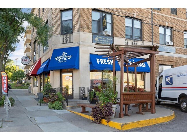 Building Photo - 4304 Beard Ave S