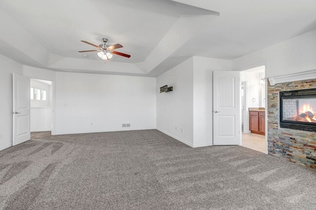 Building Photo - 5 Bedroom Home for Rent-Peyton- 80831