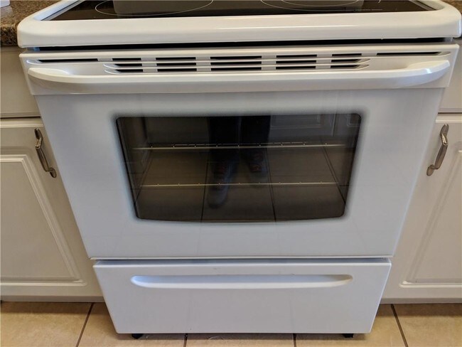 Building Photo - 5981 Arapaho Rd