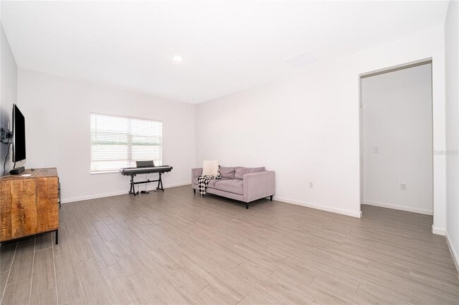 Building Photo - 2366 White Cedar Wy