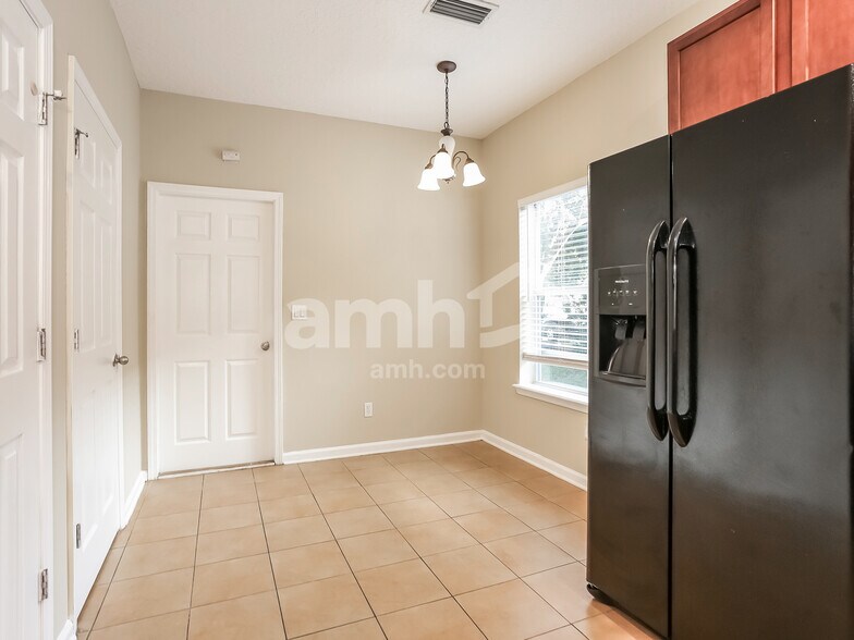 Building Photo - 96615 Commodore Point Dr