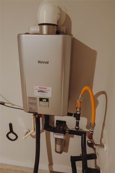 Building Photo - 16 Courageous Side Way