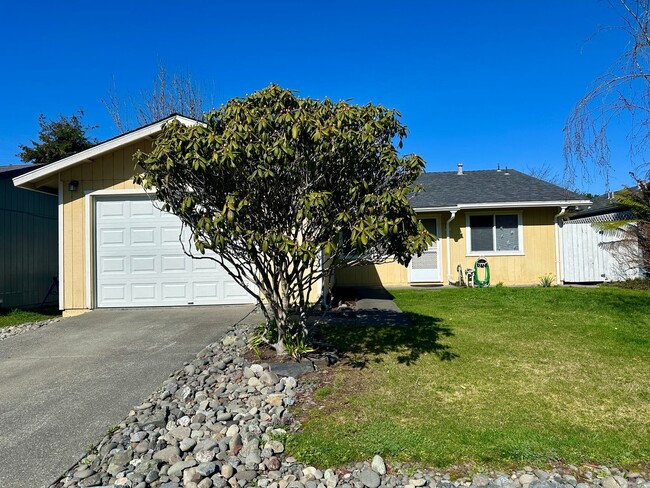 Primary Photo - McKinleyville 3/1 with Garage & Fenced Yard