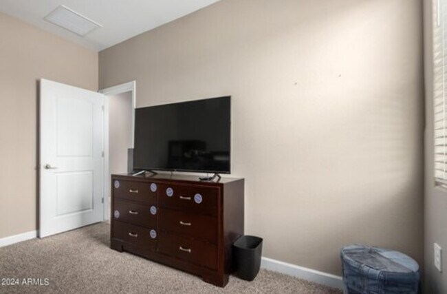 Building Photo - 3331 N 299th Dr