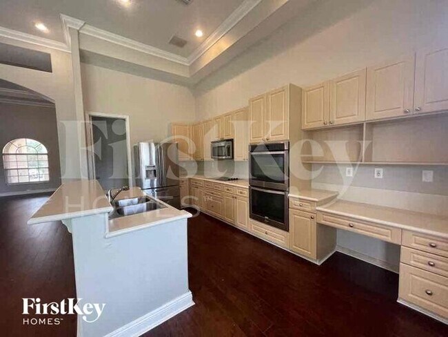 Building Photo - 16498 SW 288th Ln