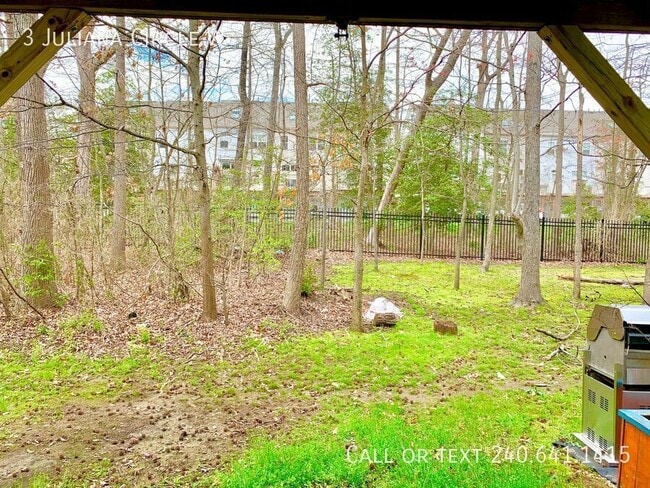 Building Photo - 3 Juliana Cir W