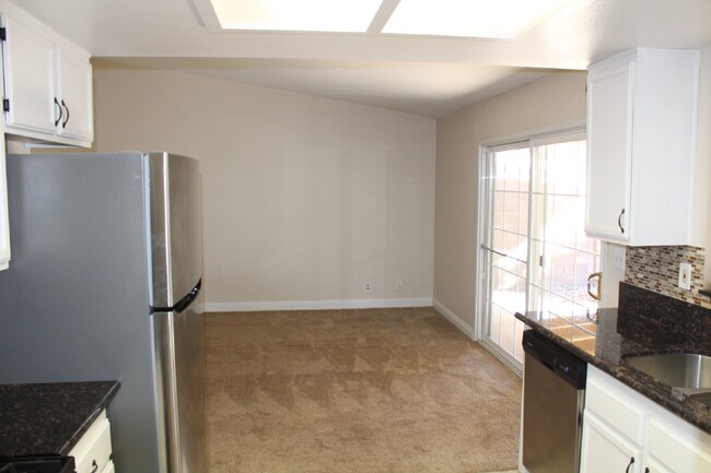 Building Photo - "Charming 2-Bed, 2-Bath Oasis in Las Vegas...