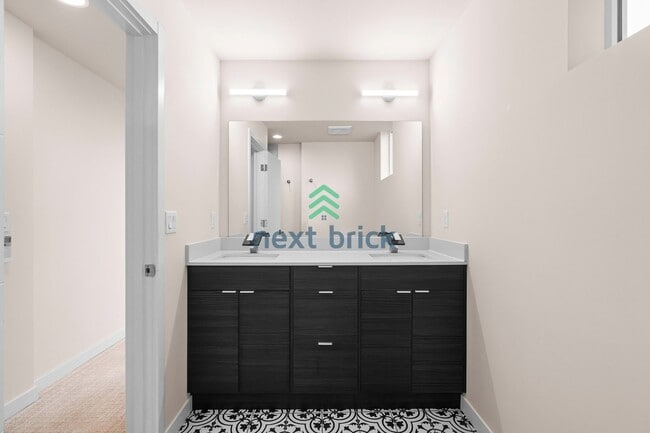 Building Photo - 2 Bed 2 Bath Single-family House Available for Rent!