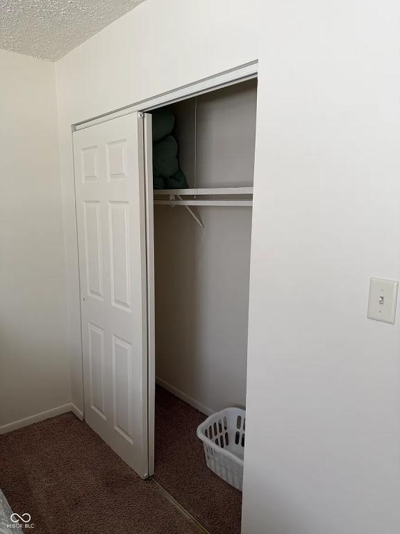 Building Photo - 9861 Royce Dr
