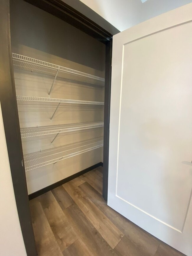 Building Photo - BONUS RENT SPECIAL! Exceptional 3 Bed, 2 B...