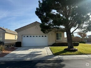 Building Photo - spacious 2 bedroom 2 bath home with office...